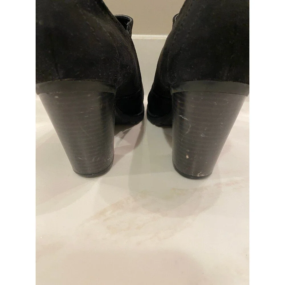 White Mountain Black Faux Suede Women’s‎ Size 10 M Bootie like Slip on Heels